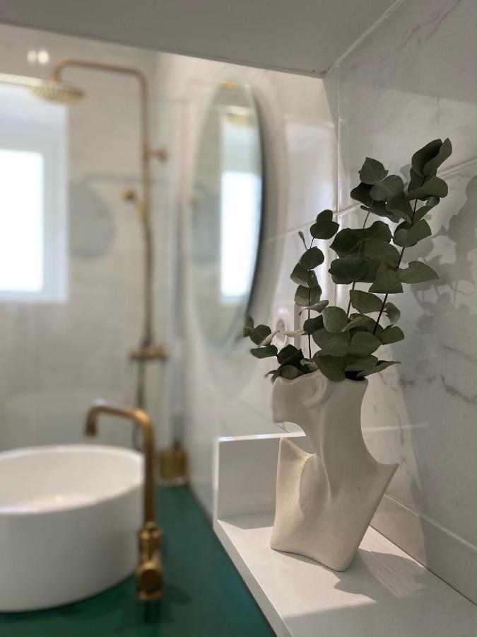 La Suite Dandy - Beau T2 -Terrasse, Parking Gratuit, Climatisation Bagnères-de-Bigorre Exterior foto